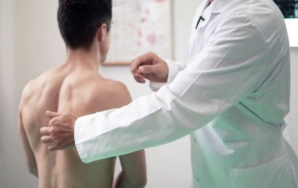 a lapockák közötti fájdalom diagnosztizálása